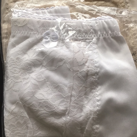 Shapewear - Picture 2 of 5